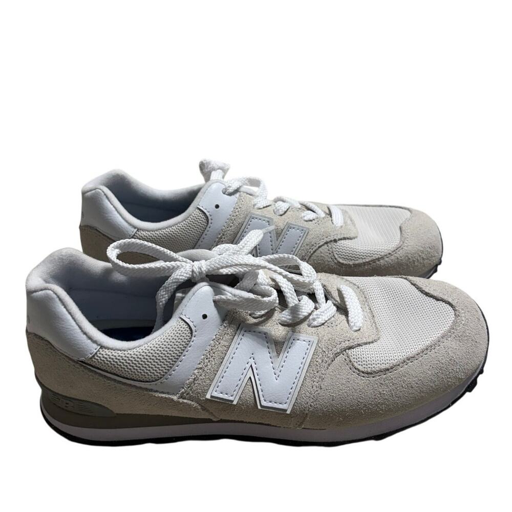 New Balance 574 Sneakers Women's Size 7 White Gray Shoes New